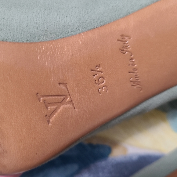 Louis Vuitton Classy Heels size 36.5 - Picture 4 of 13